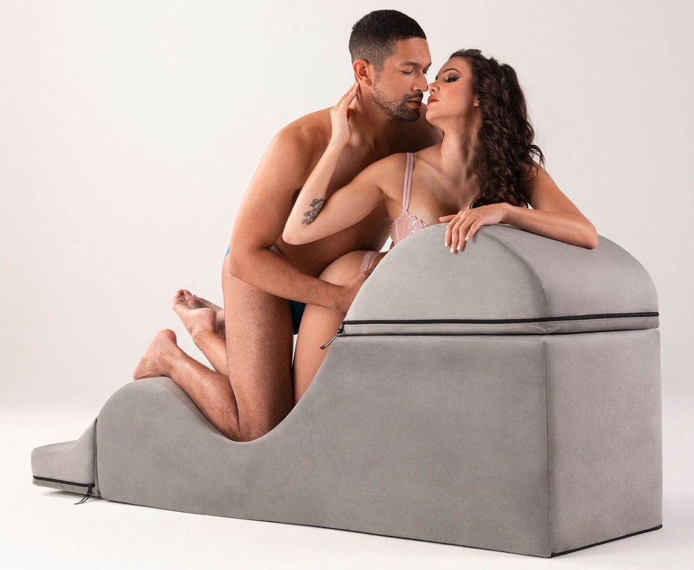 Liberator Aria Flip Chaise – multifunctional love furniture for comfort and style