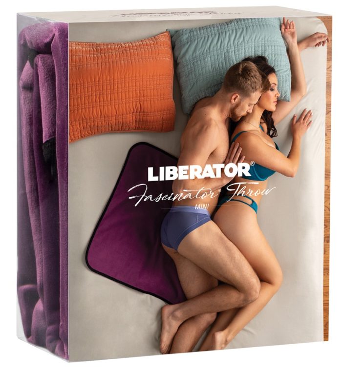 Fascinator Throw Mini by Liberator in purple – compact waterproof blanket